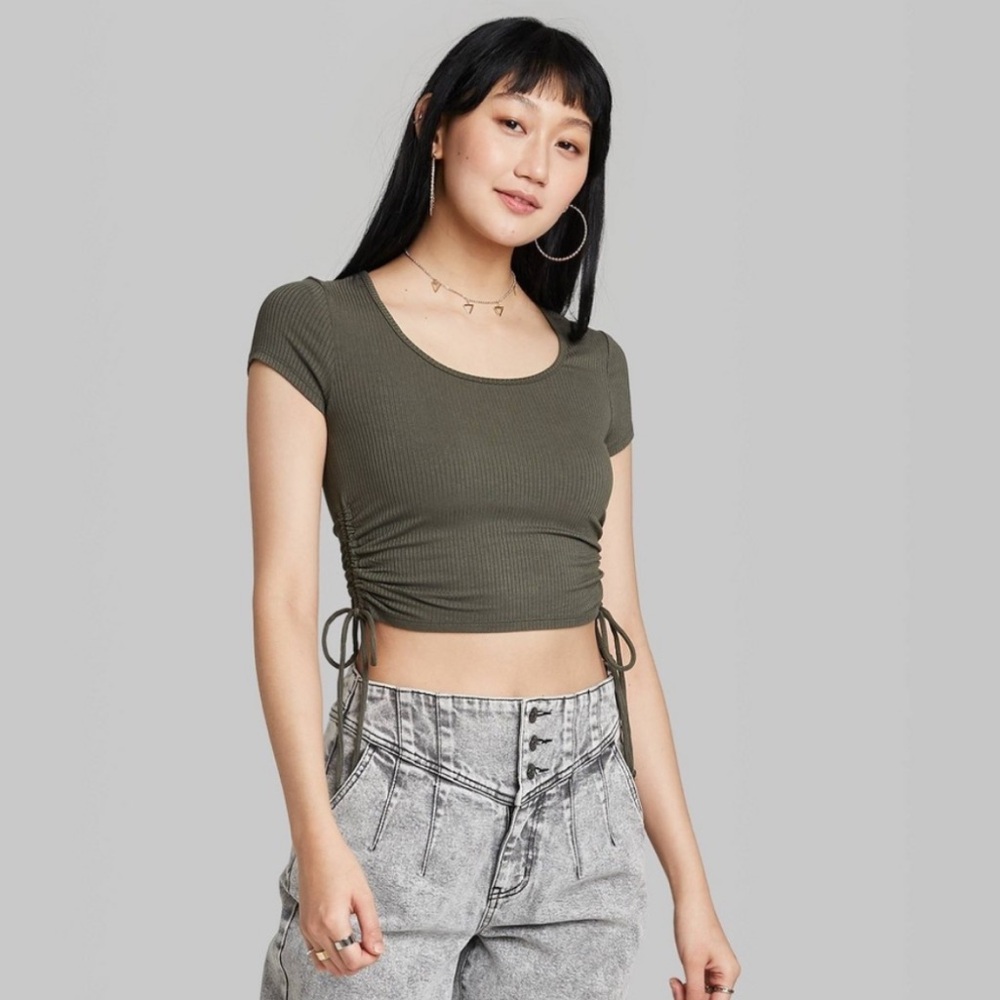 [Will be Available in Nov] Olive Green Crop Top!